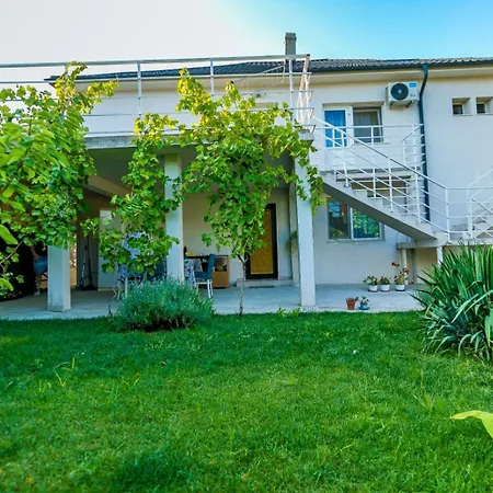 Blue Marine Două Mai